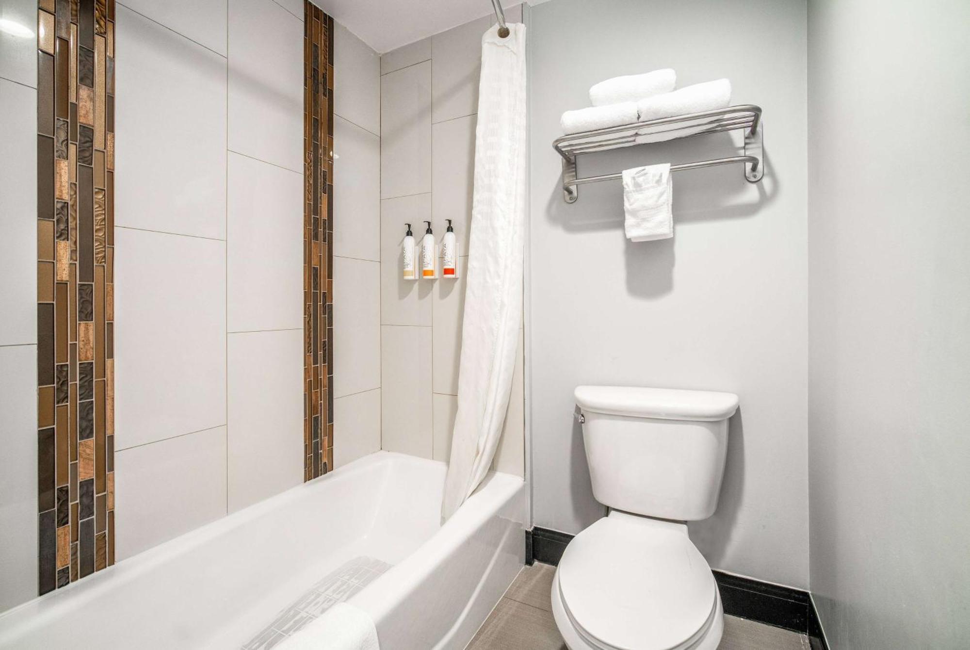 Travelodge Inn & Suites By Wyndham Bell Los Angeles Area Buitenkant foto