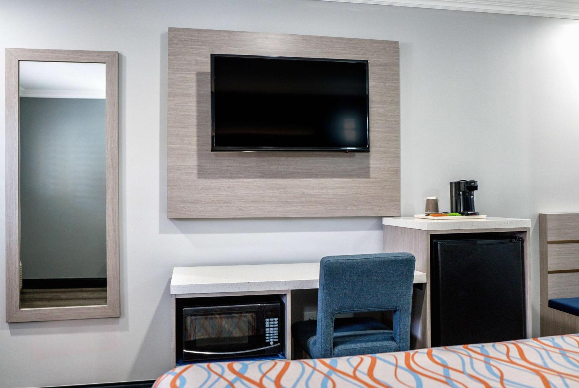 Travelodge Inn & Suites By Wyndham Bell Los Angeles Area Buitenkant foto