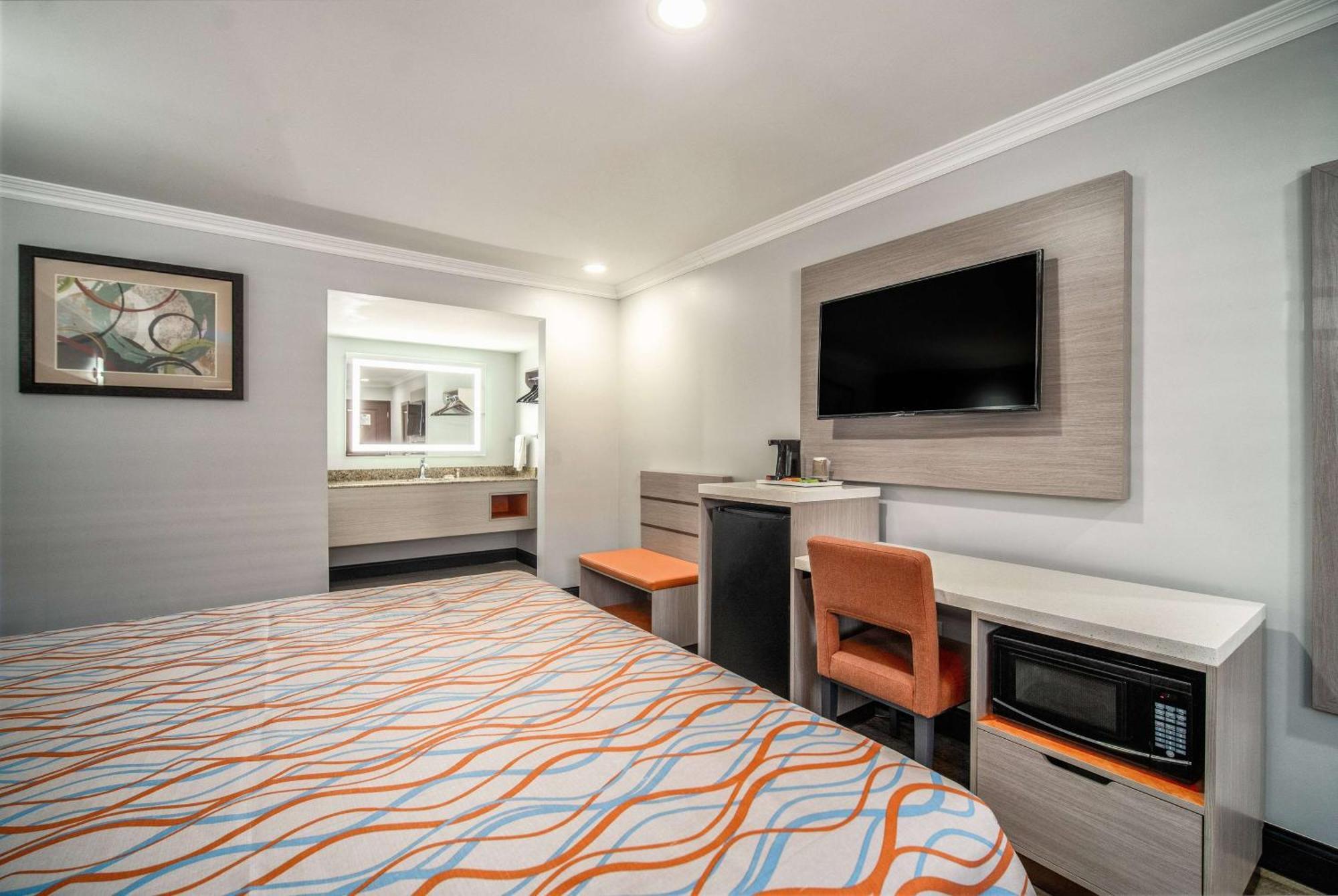 Travelodge Inn & Suites By Wyndham Bell Los Angeles Area Buitenkant foto